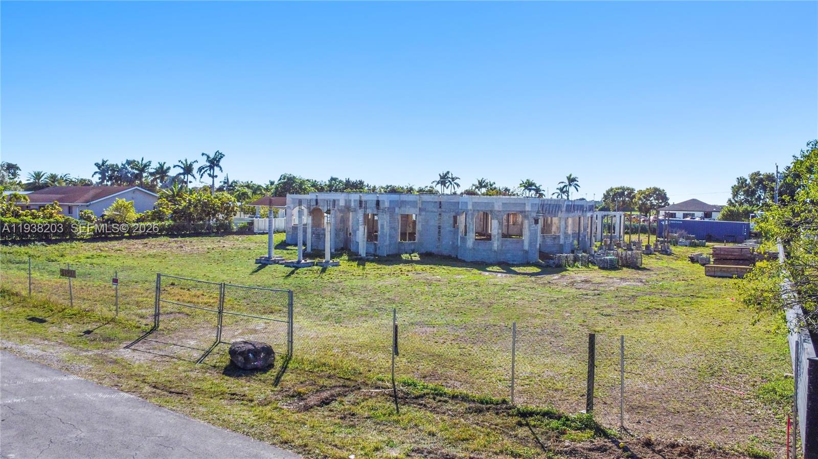   /   sq. ft. $ 2026-01-04 0 foto