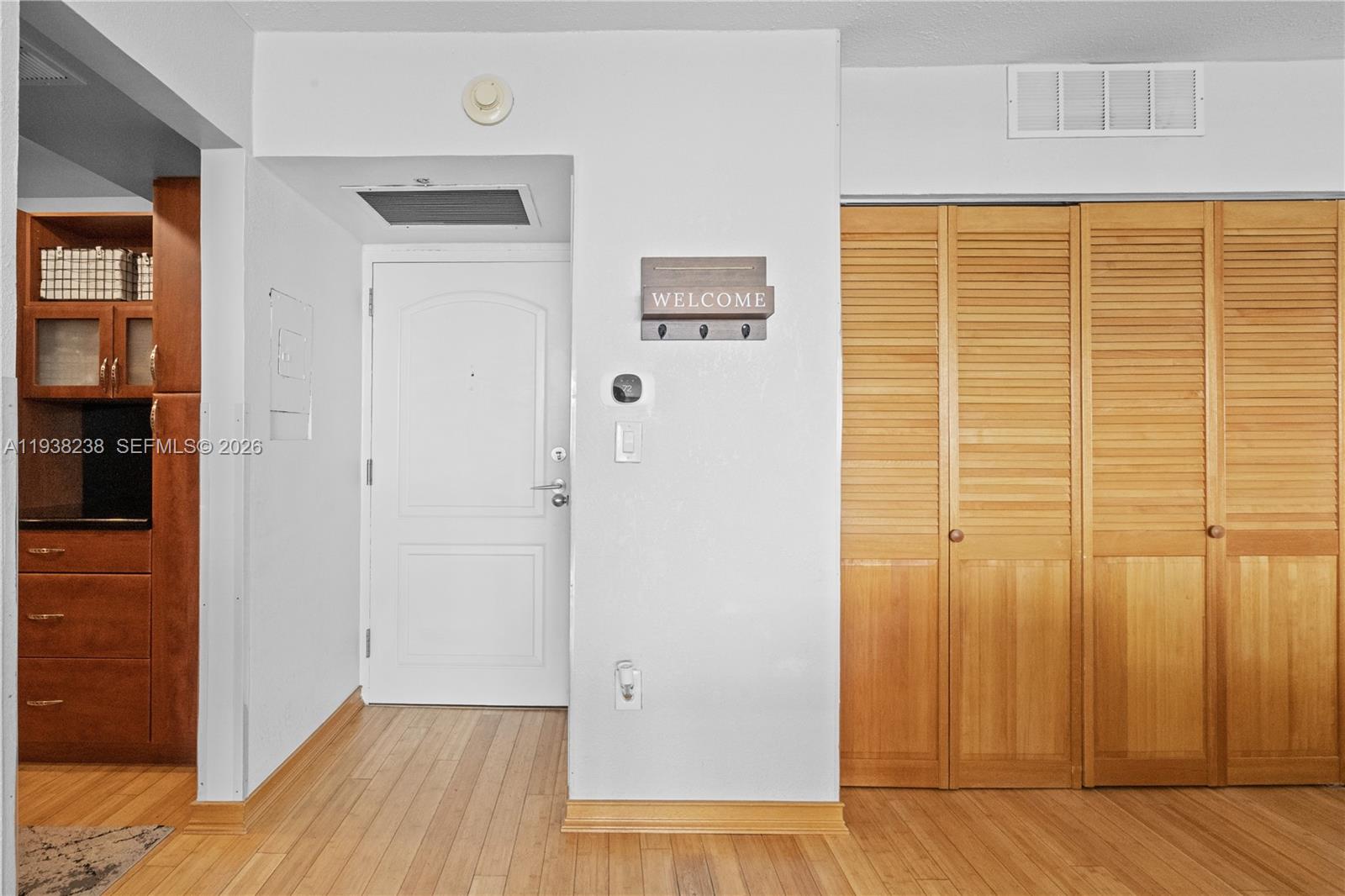 Photo of 3675 Country Club Dr #2404, Aventura, Florida, 33180 -