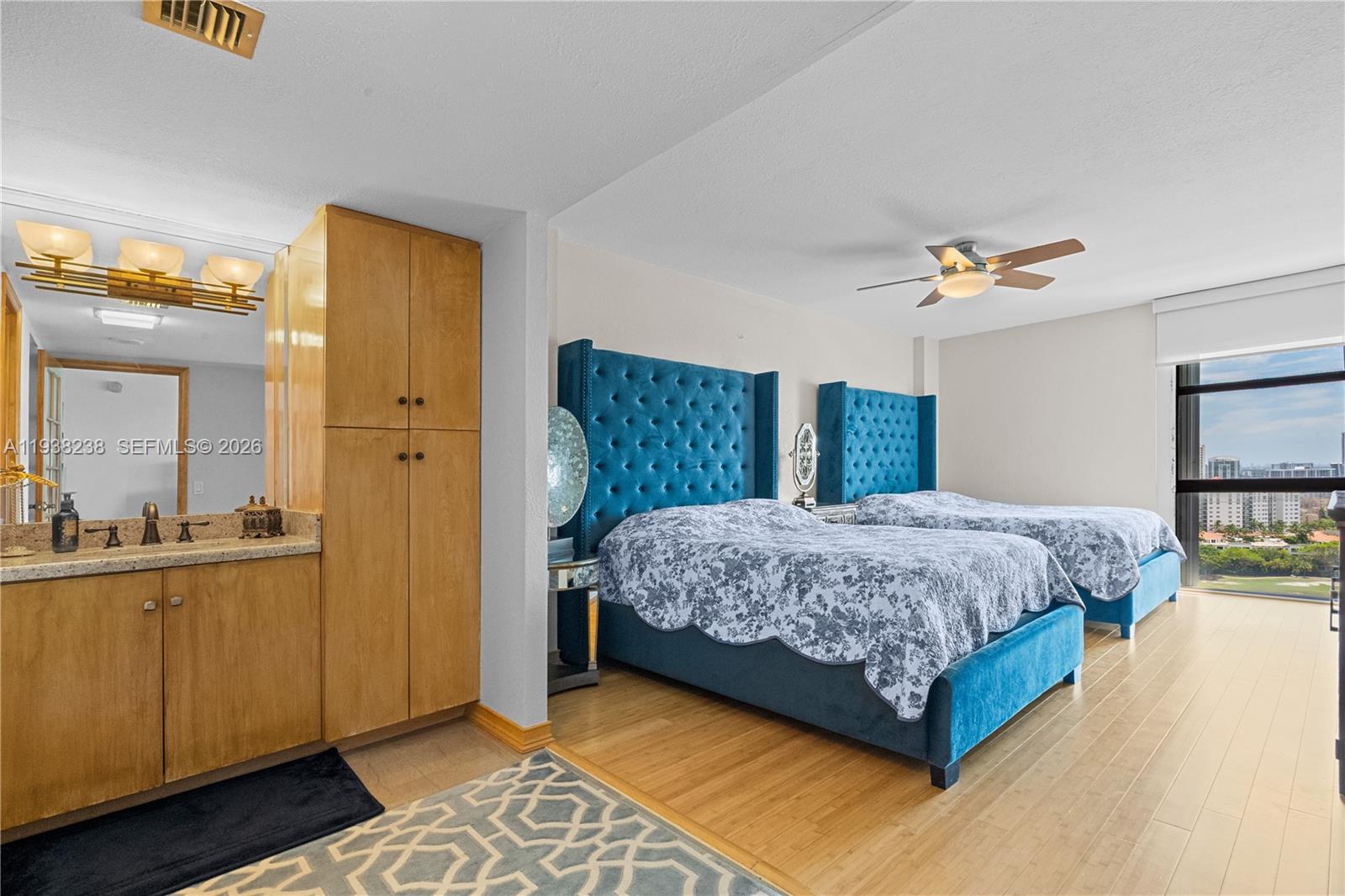 Photo of 3675 Country Club Dr #2404, Aventura, Florida, 33180 -