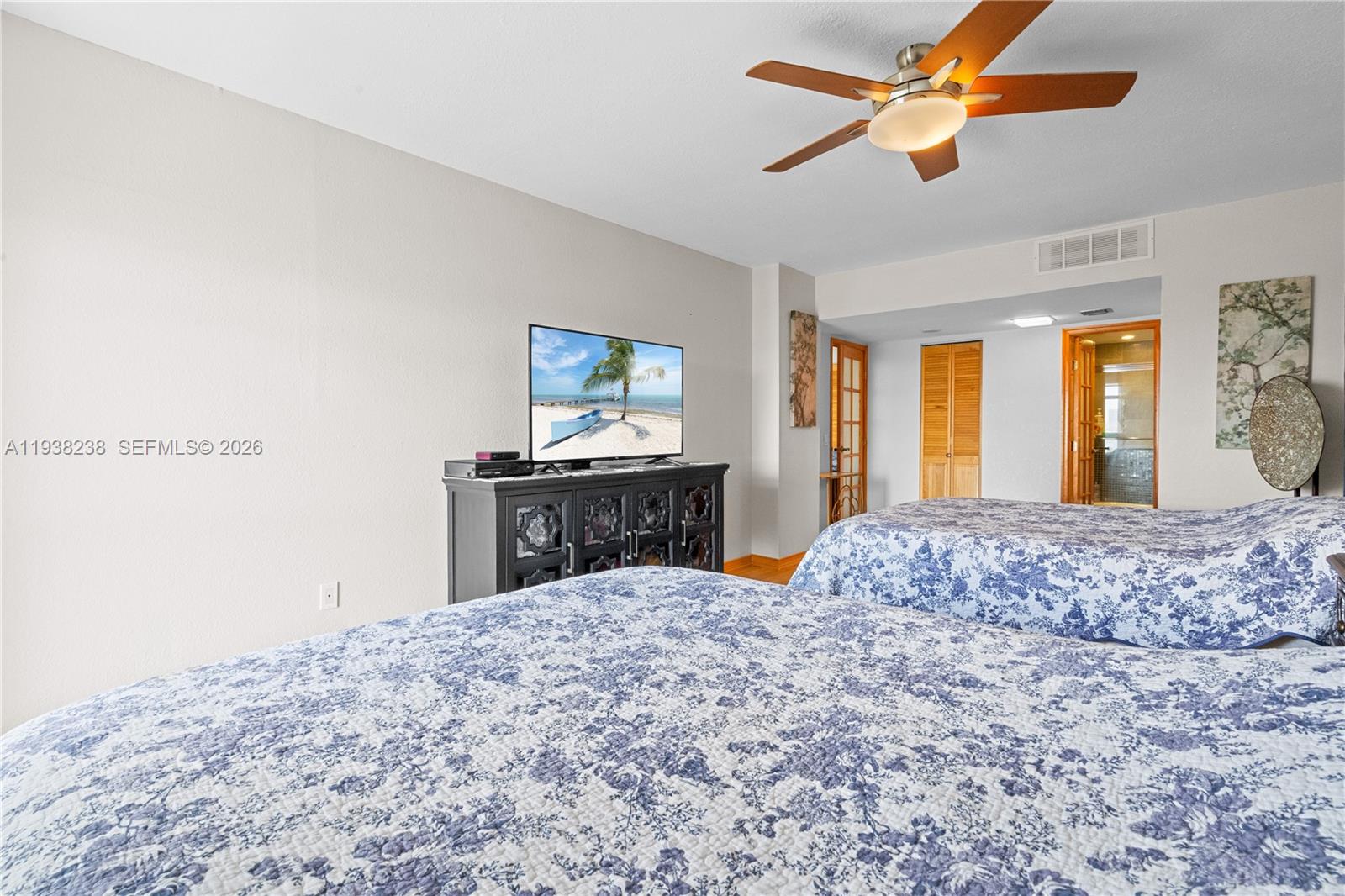 Photo of 3675 Country Club Dr #2404, Aventura, Florida, 33180 -