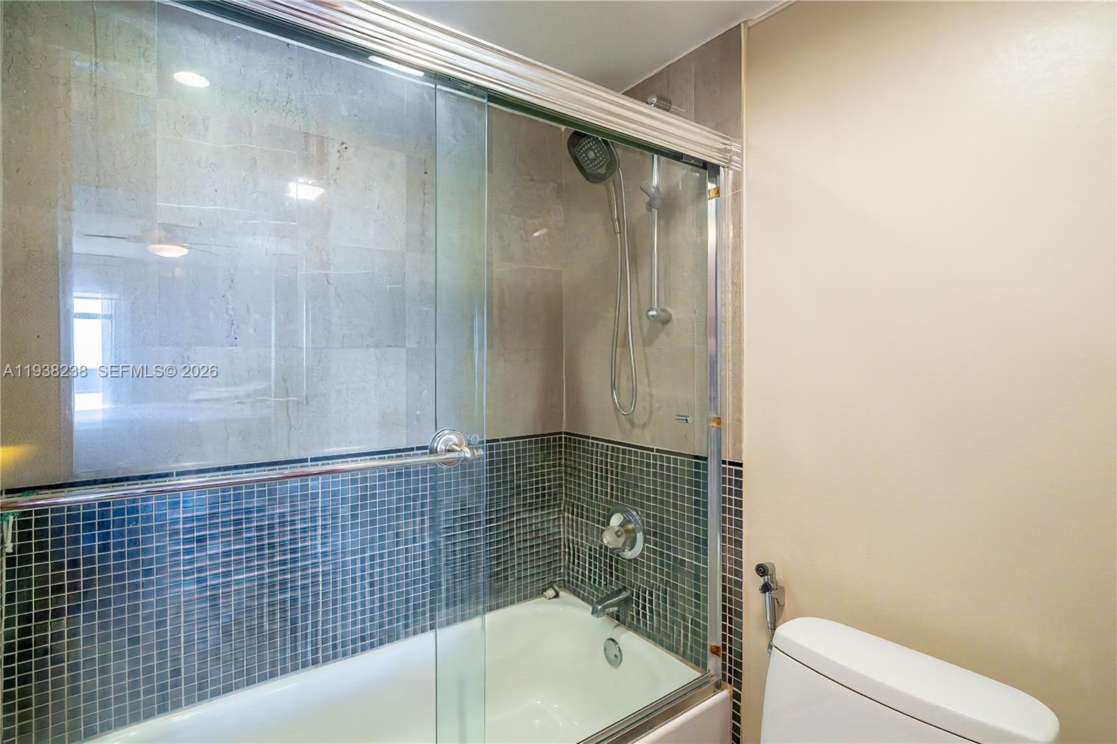 Photo of 3675 Country Club Dr #2404, Aventura, Florida, 33180 -