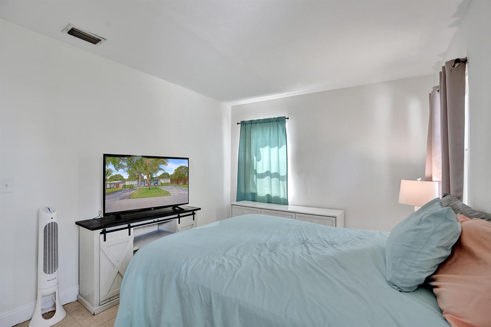   / 0 2021 sq. ft. $ 2026-06-21 0 foto