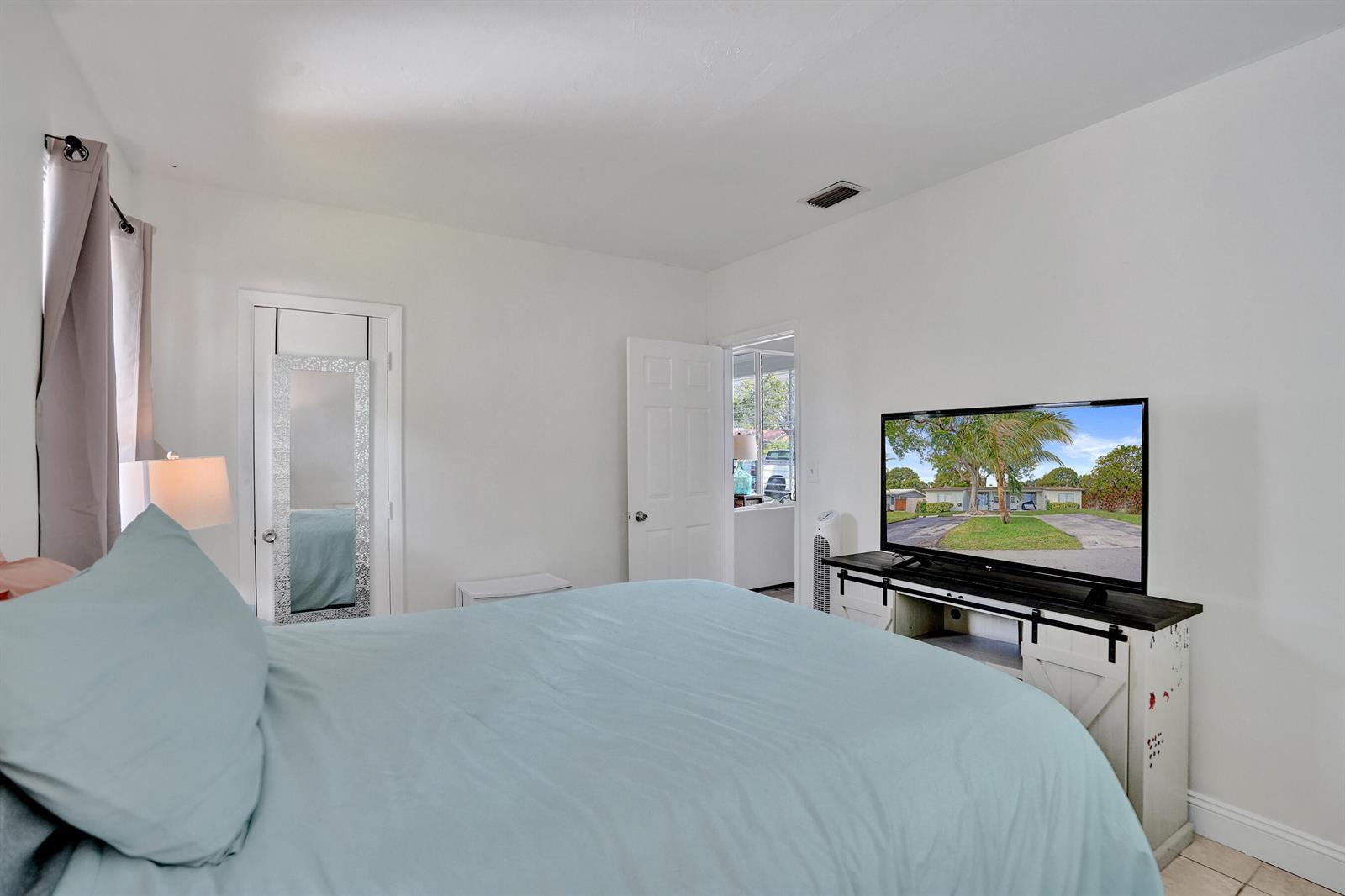   / 0 2021 sq. ft. $ 2026-06-21 0 foto
