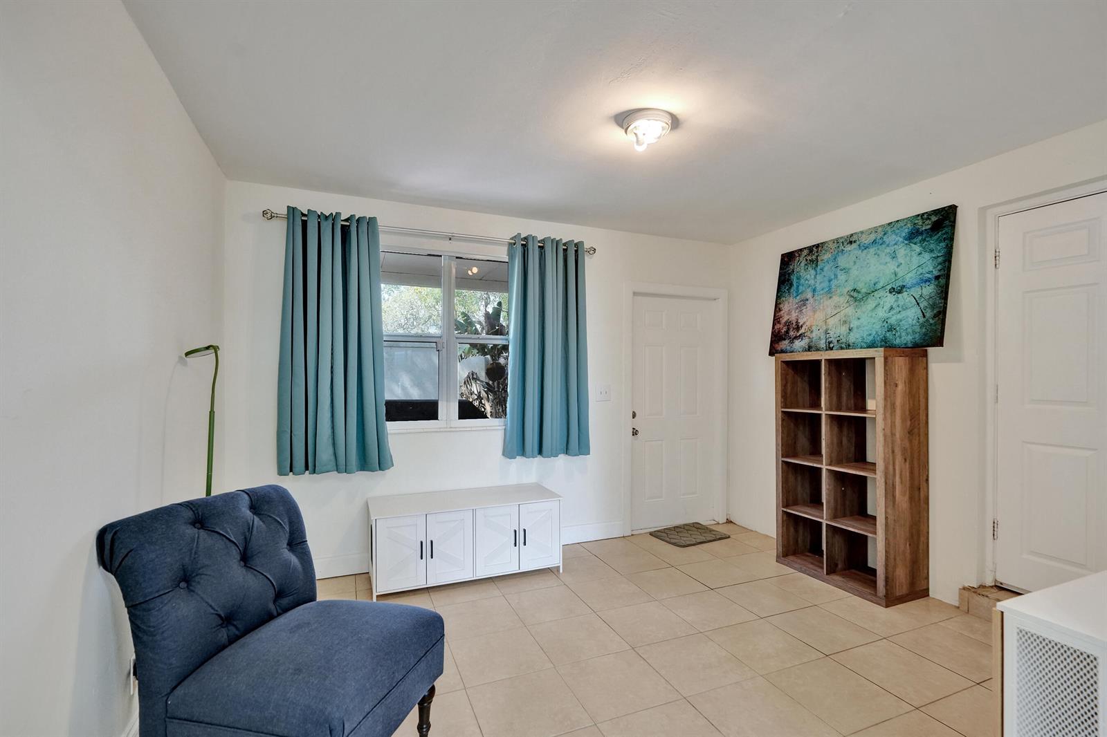   / 0 2021 sq. ft. $ 2026-06-21 0 foto