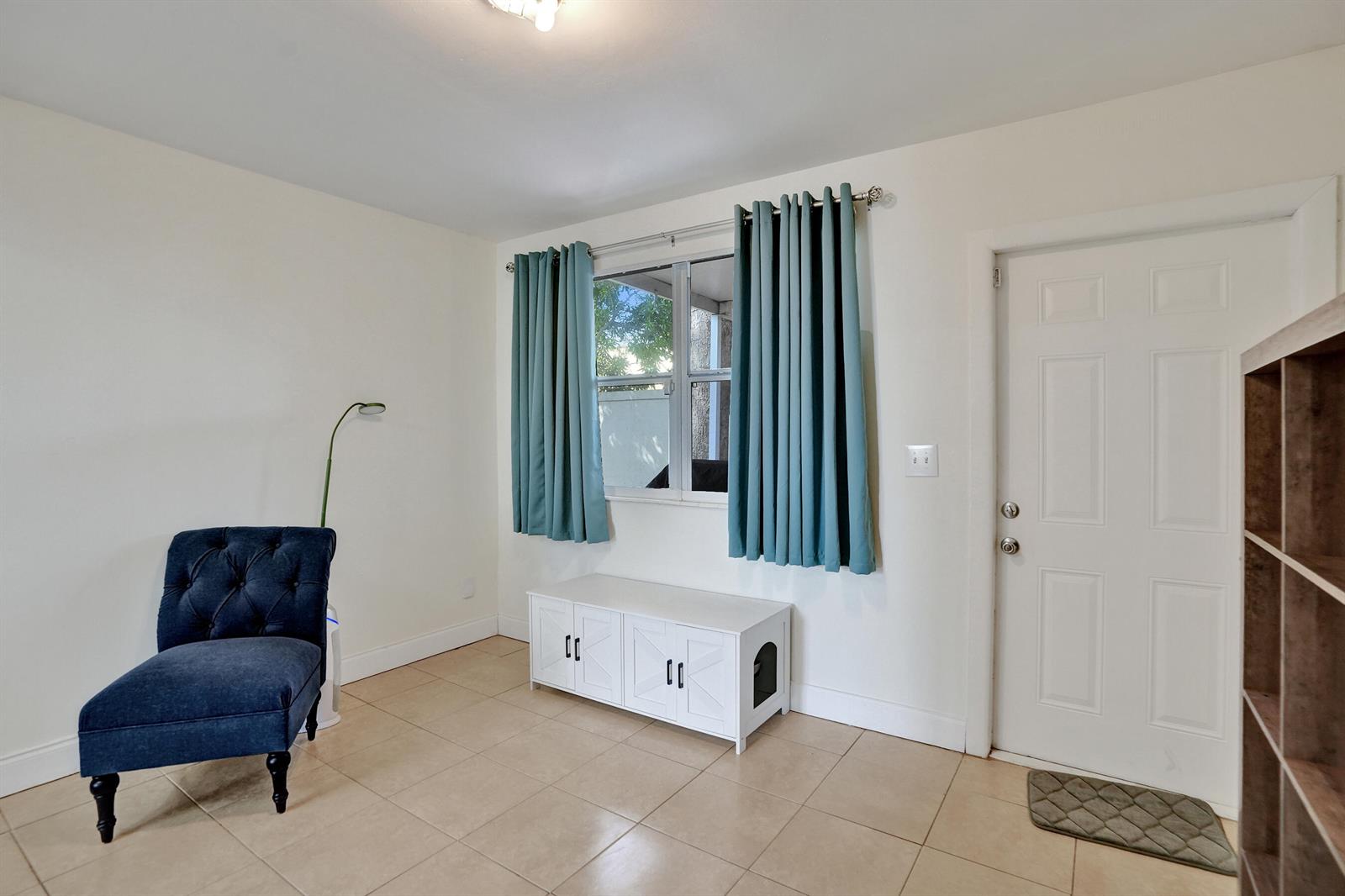   / 0 2021 sq. ft. $ 2026-06-21 0 foto