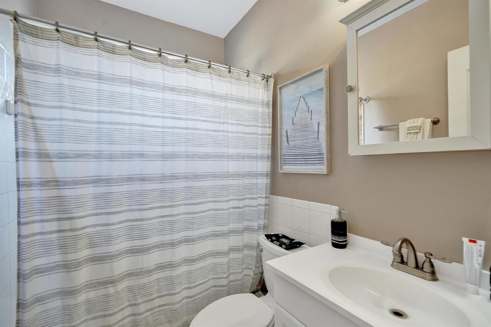   / 0 2021 sq. ft. $ 2026-06-21 0 foto