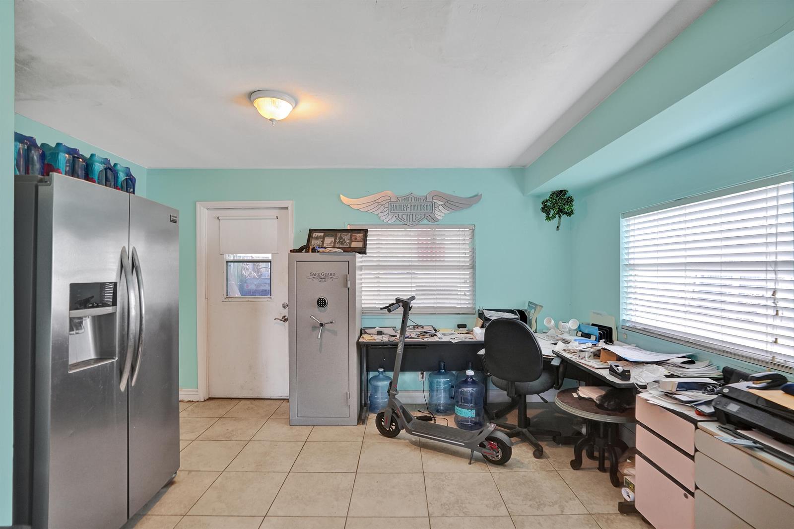   / 0 2021 sq. ft. $ 2026-06-21 0 foto
