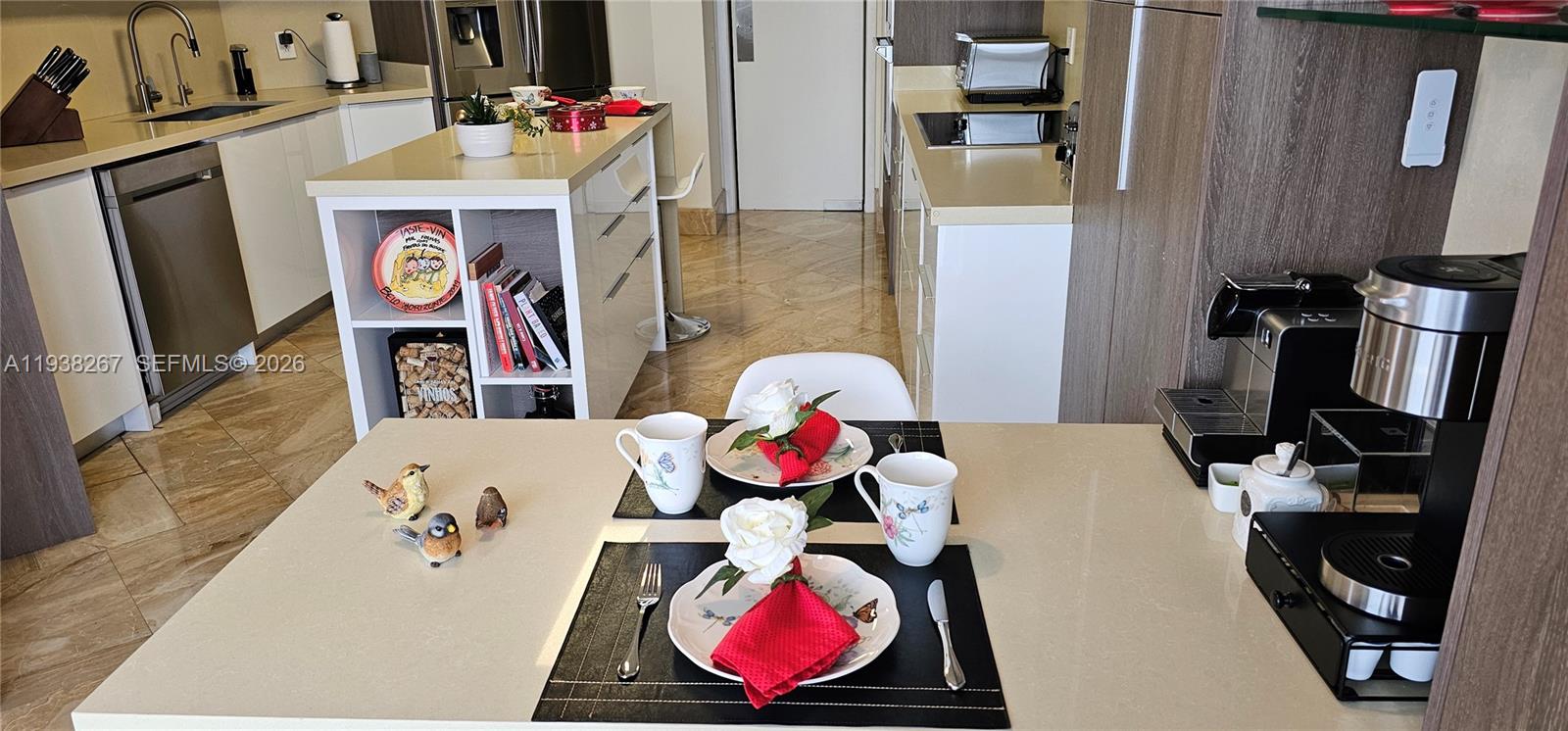 Photo of 3802 207th St  #1204, Aventura, Florida, 33180 - Coffee Table