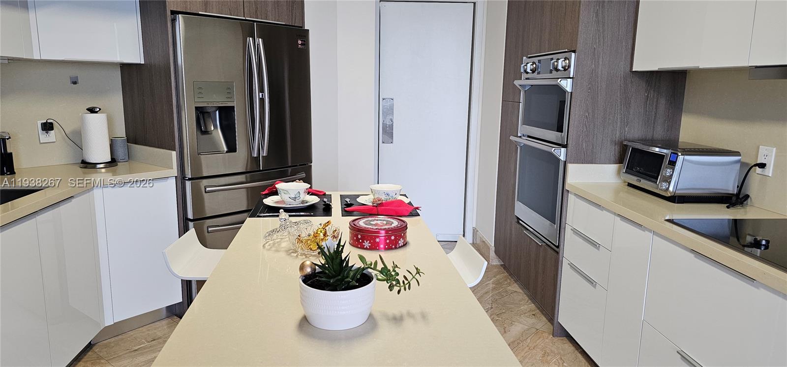 Photo of 3802 207th St  #1204, Aventura, Florida, 33180 - Coffee Table