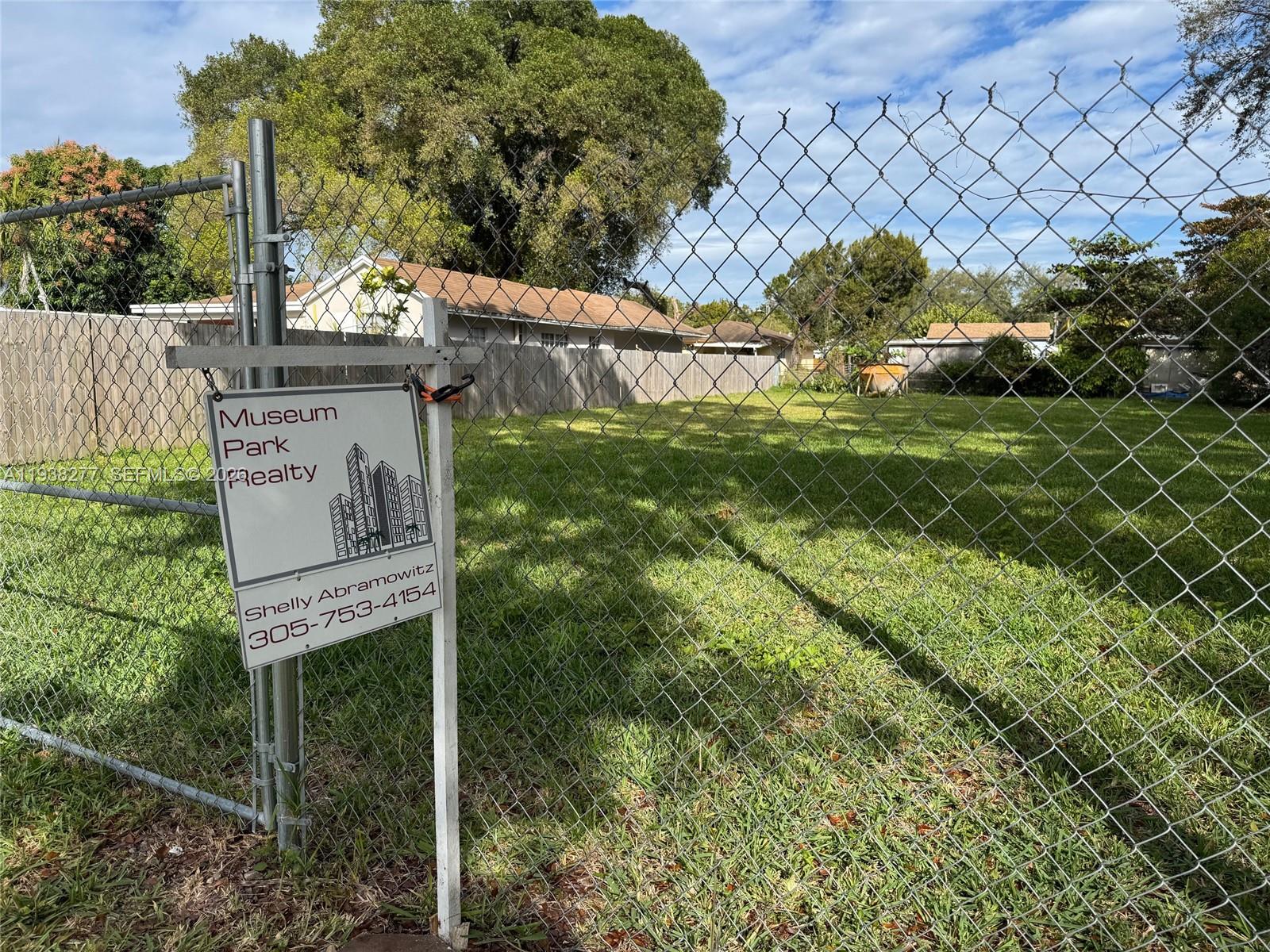   /   sq. ft. $ 2026-01-04 0 foto