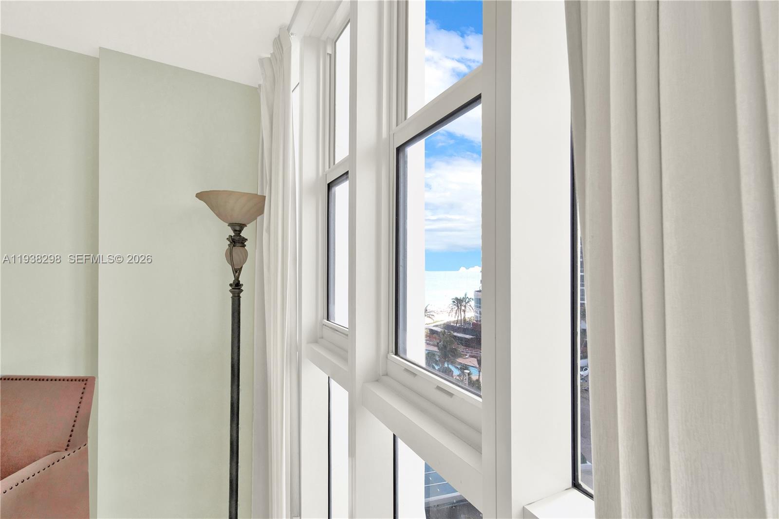 801A 2 / 2 1289 sq. ft. $ 2026-01-04 0 Photo