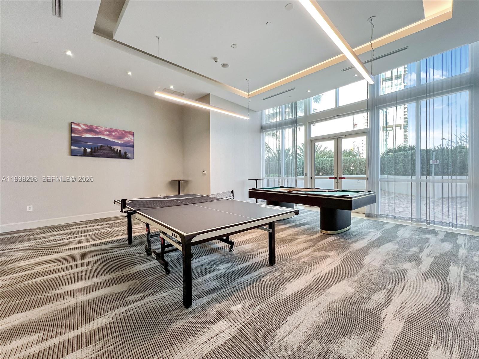 801A 2 / 2 1289 sq. ft. $ 2026-01-04 0 Photo