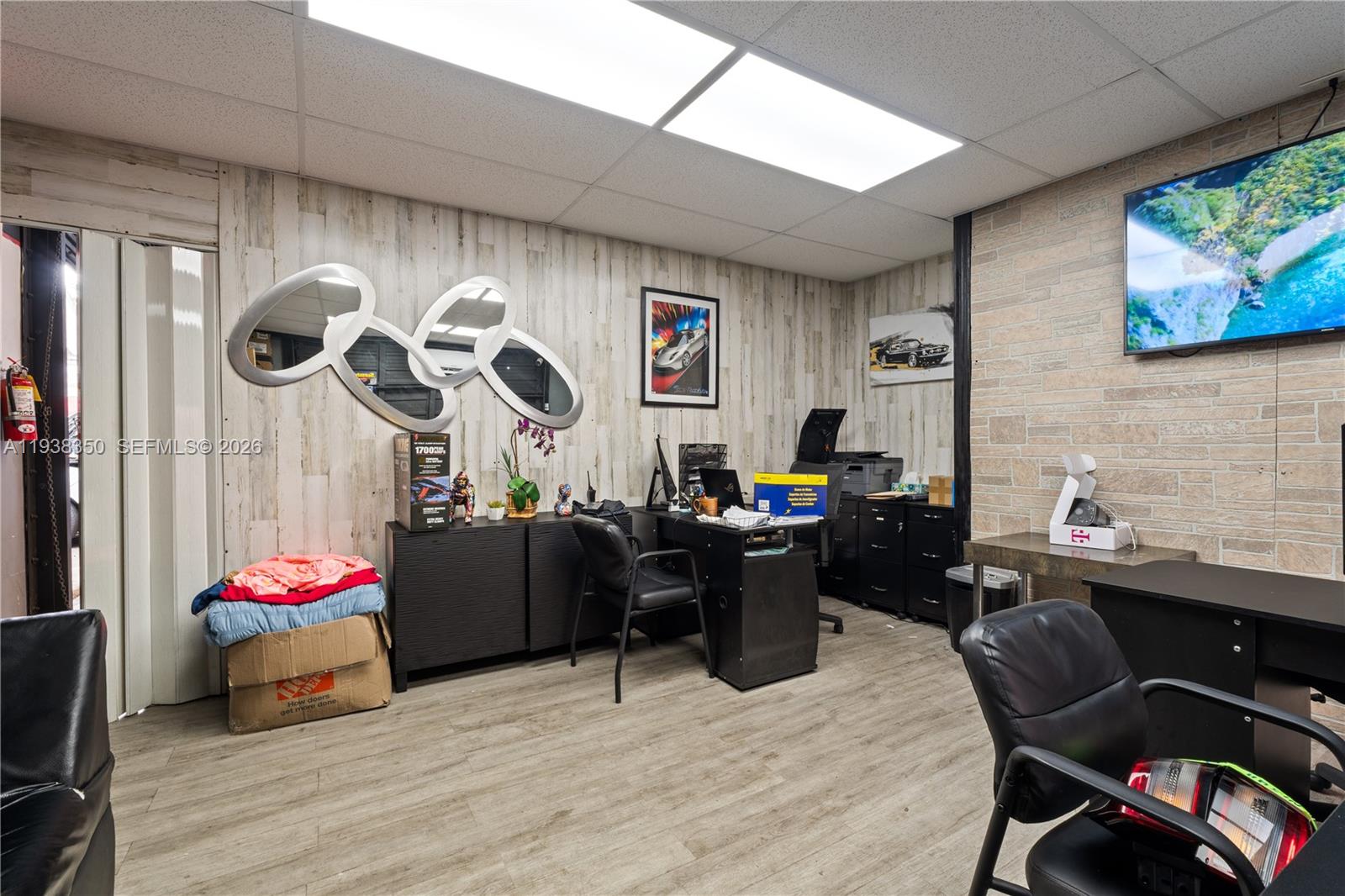   /   sq. ft. $ 2026-01-04 0 Photo