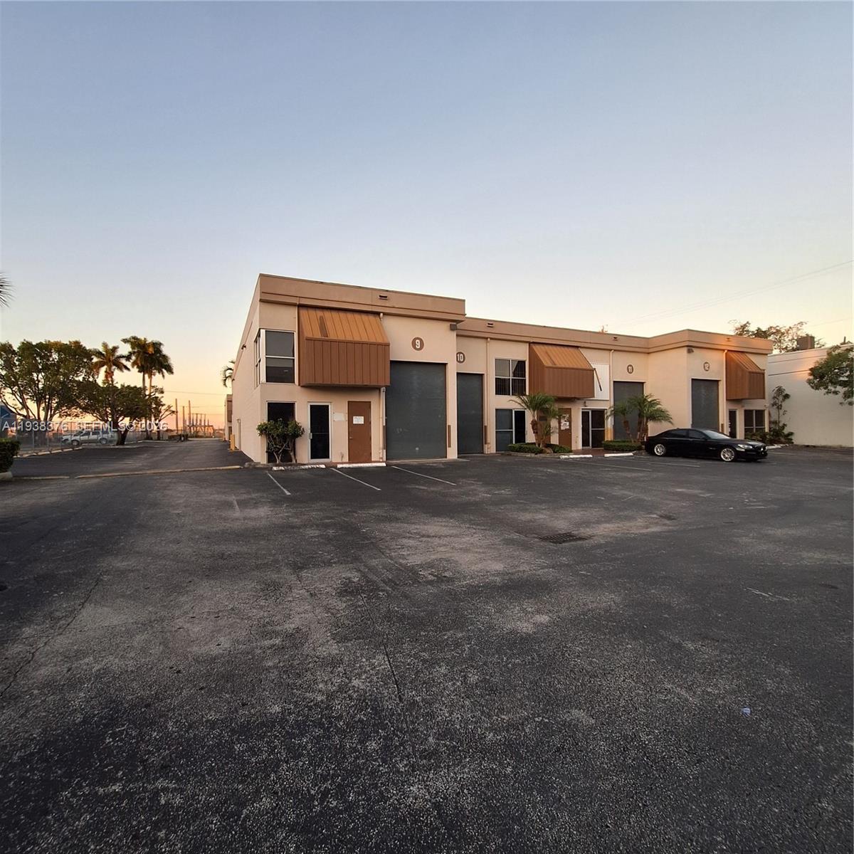 10  /   sq. ft. $ 2026-01-05 0 Photo