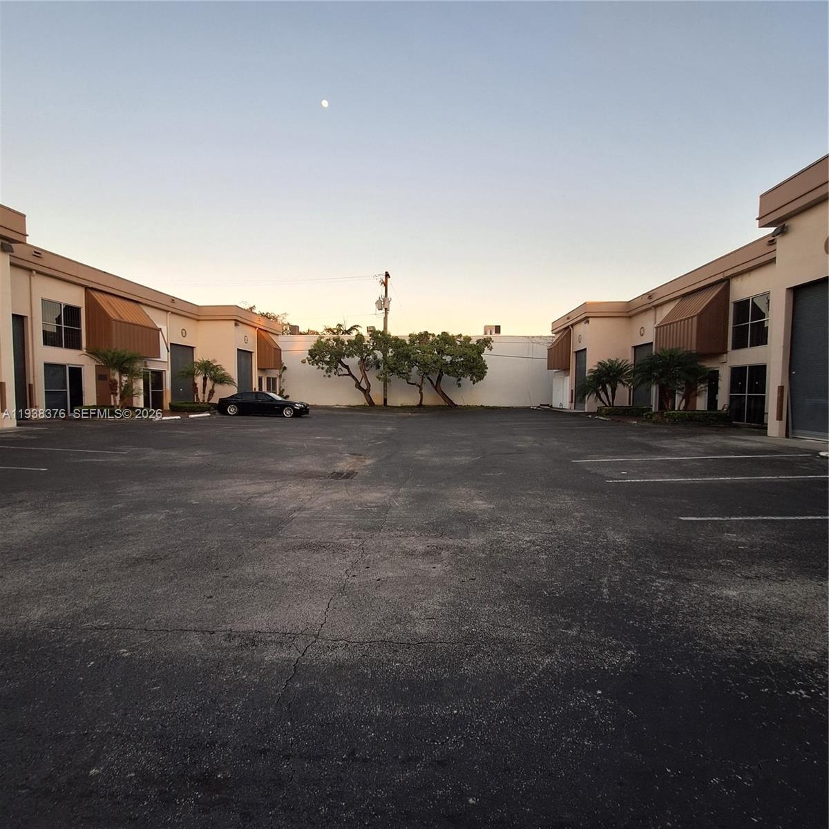 10  /   sq. ft. $ 2026-01-05 0 Photo