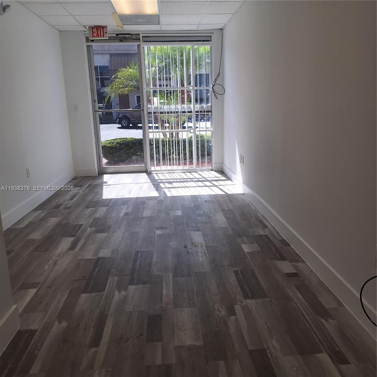 10  /   sq. ft. $ 2026-01-05 0 Photo