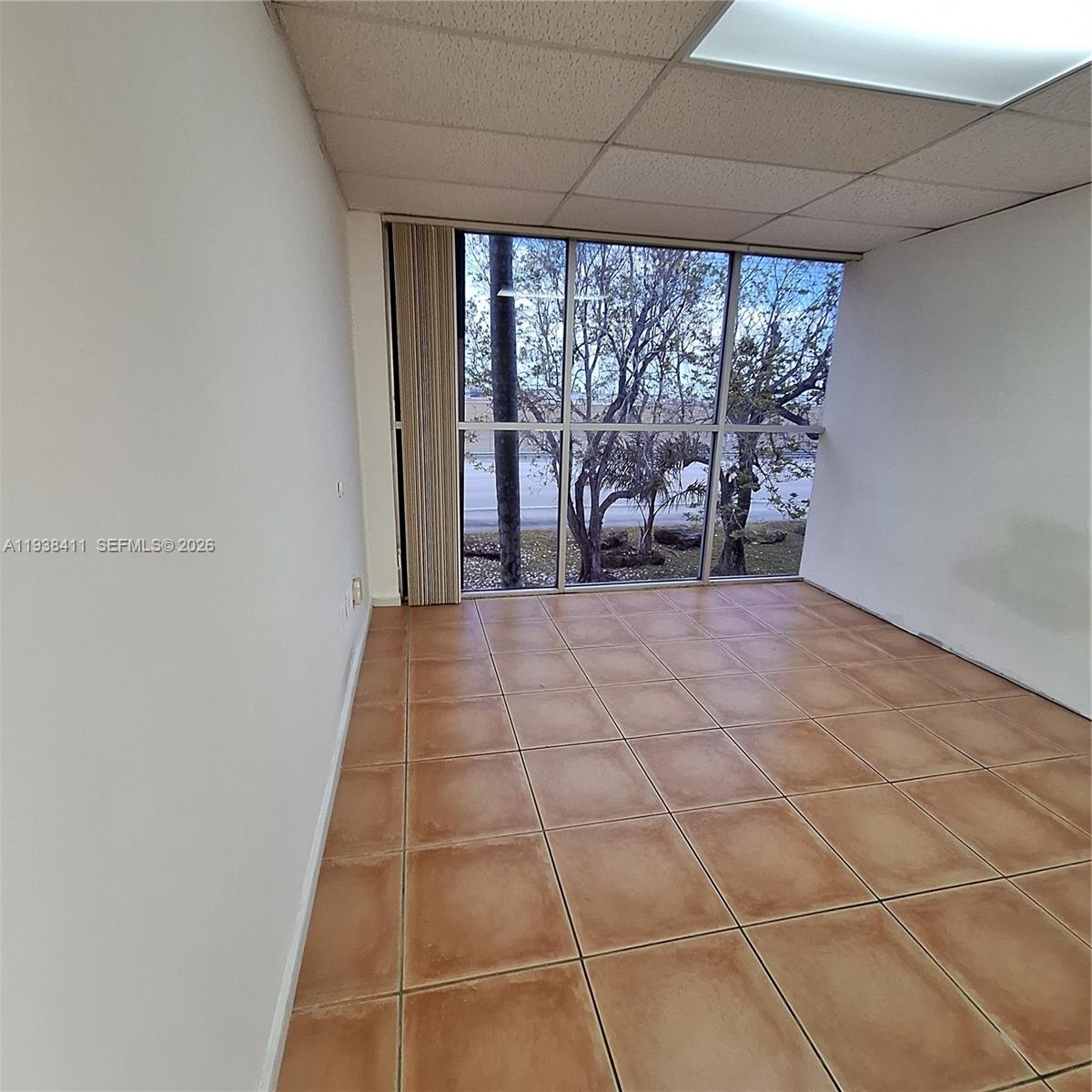 3  /   sq. ft. $ 2026-01-05 0 Photo