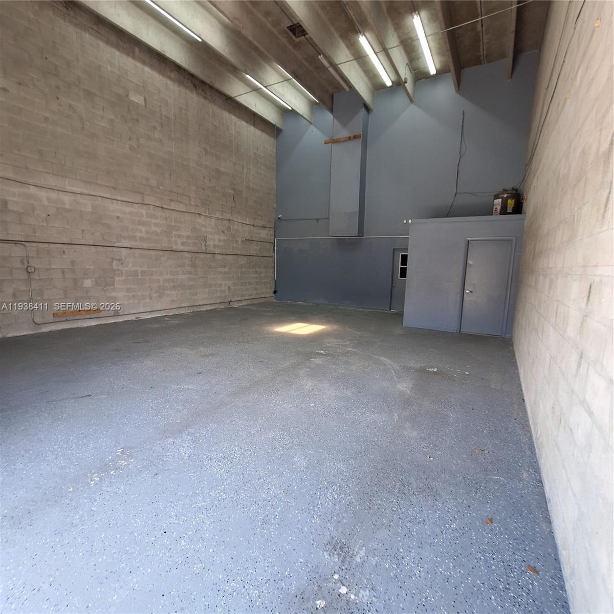 3  /   sq. ft. $ 2026-01-05 0 Photo