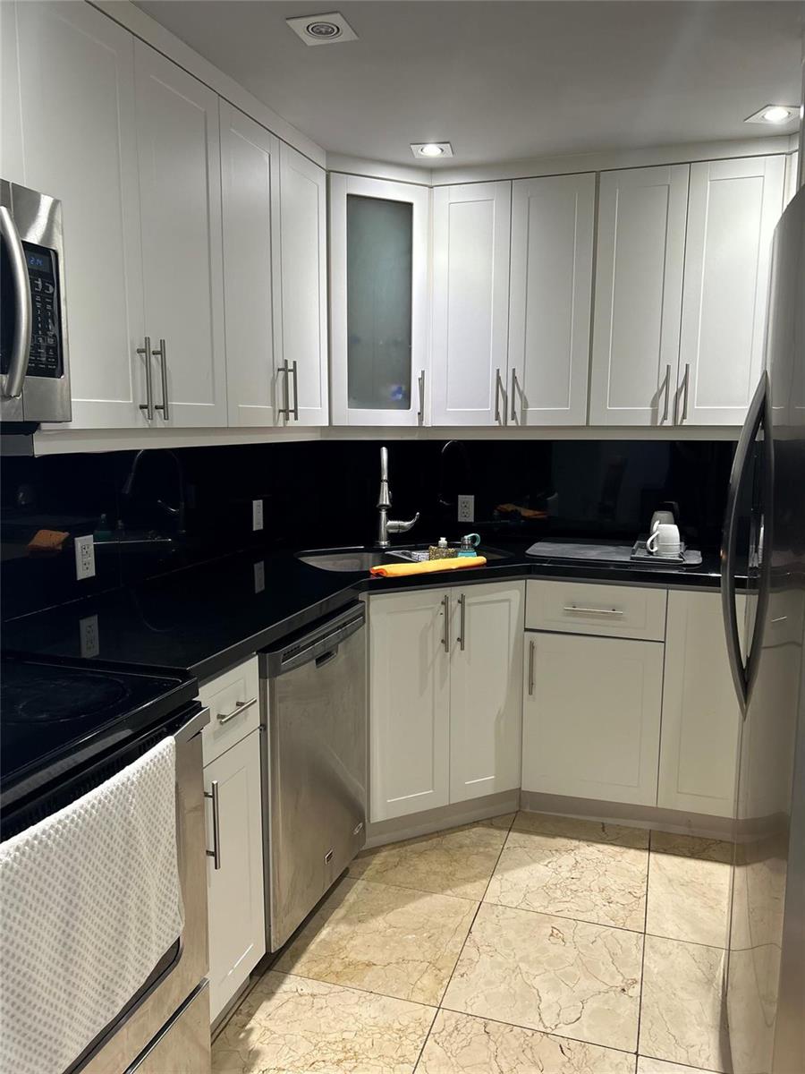 Photo of 20301 Country Club  #1222, Aventura, Florida, 33180 - Photo 43
