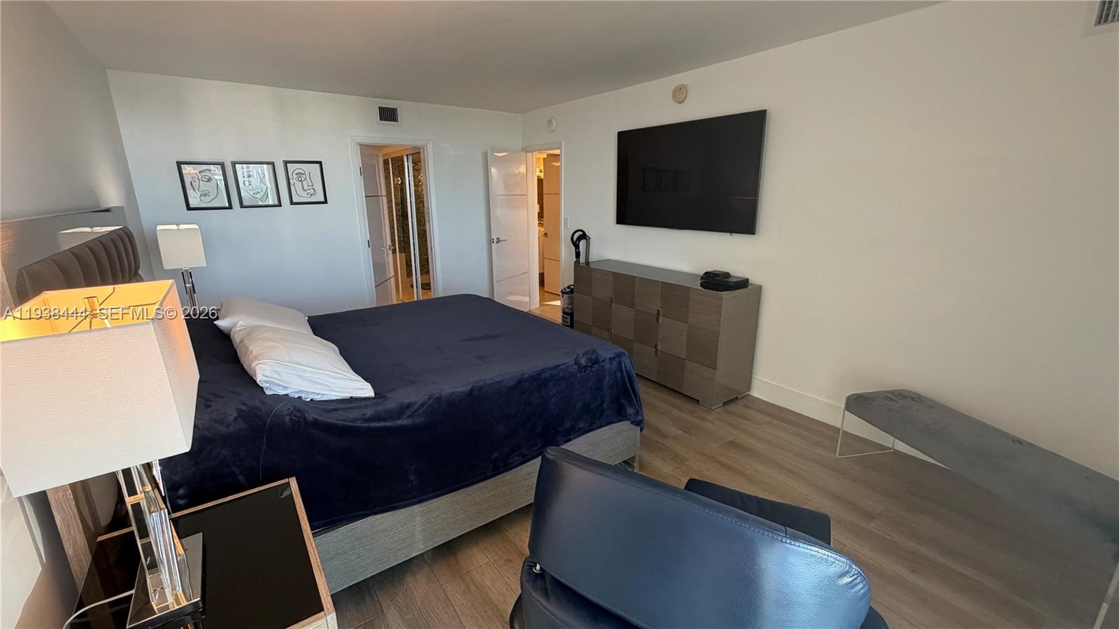 807 2 / 2 1357 sq. ft. $ 2026-01-05 0 Photo