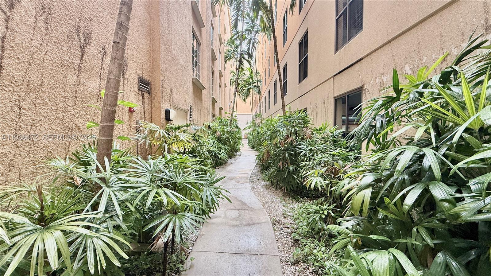 Photo of 3001 185th St  #112, Aventura, Florida, 33180 - 