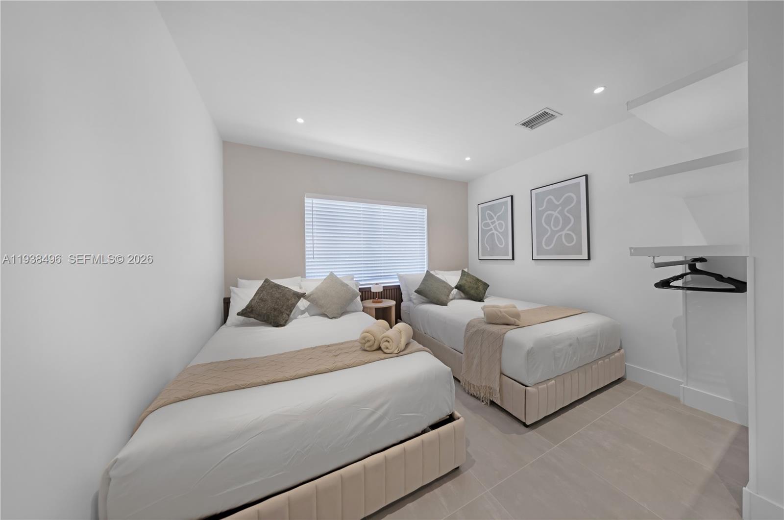   /  1605 sq. ft. $ 2026-01-05 0 Photo