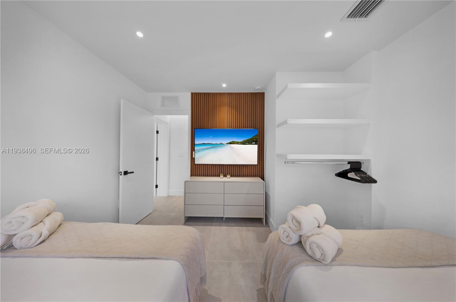   /  1605 sq. ft. $ 2026-01-05 0 Photo