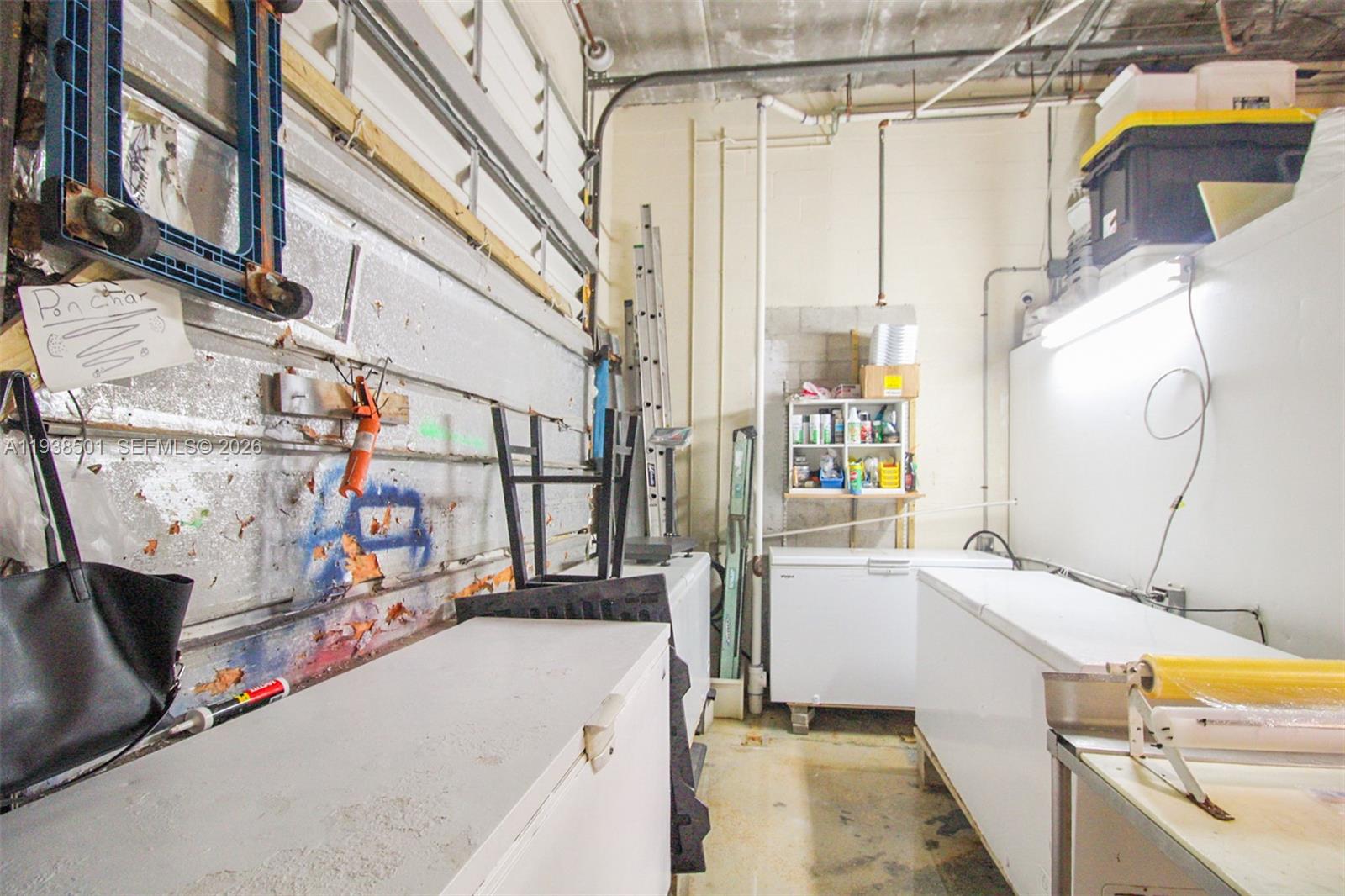   /   кв.футов $ 2026-01-05 0 Фото