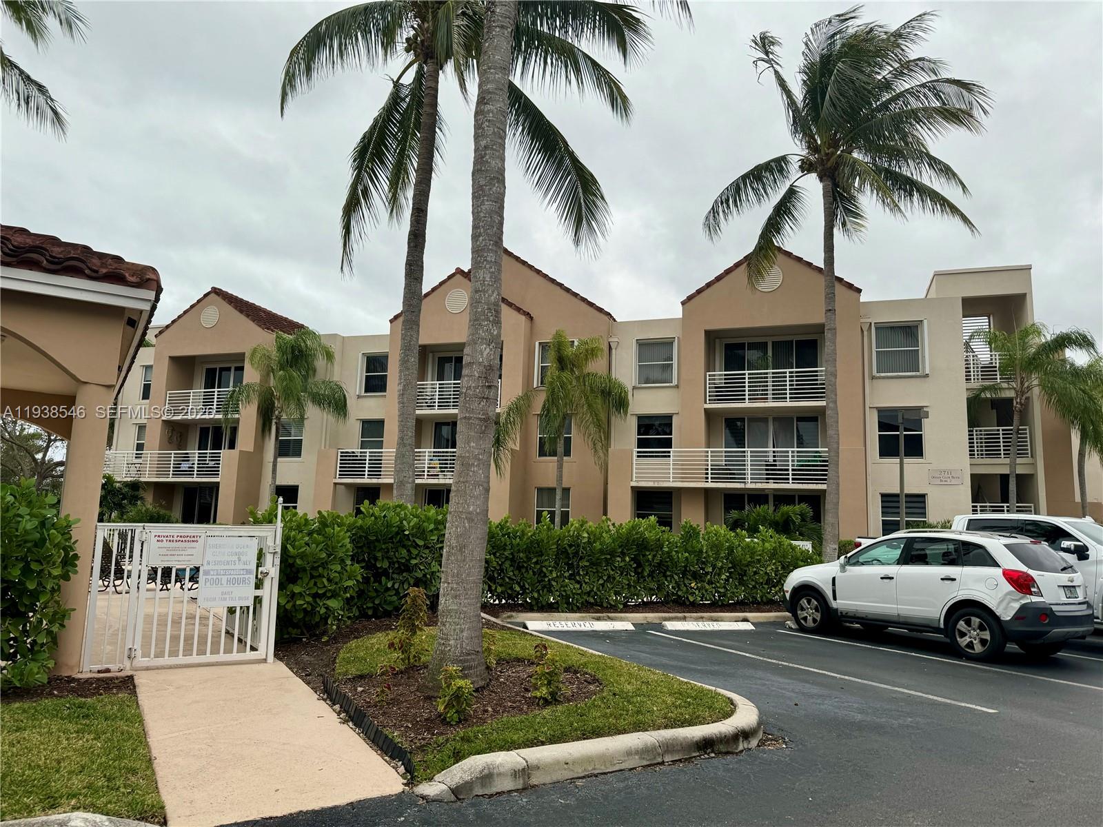 Photo of 2711 Ocean Club Blvd  #202, Hollywood, Florida, 33019 - 