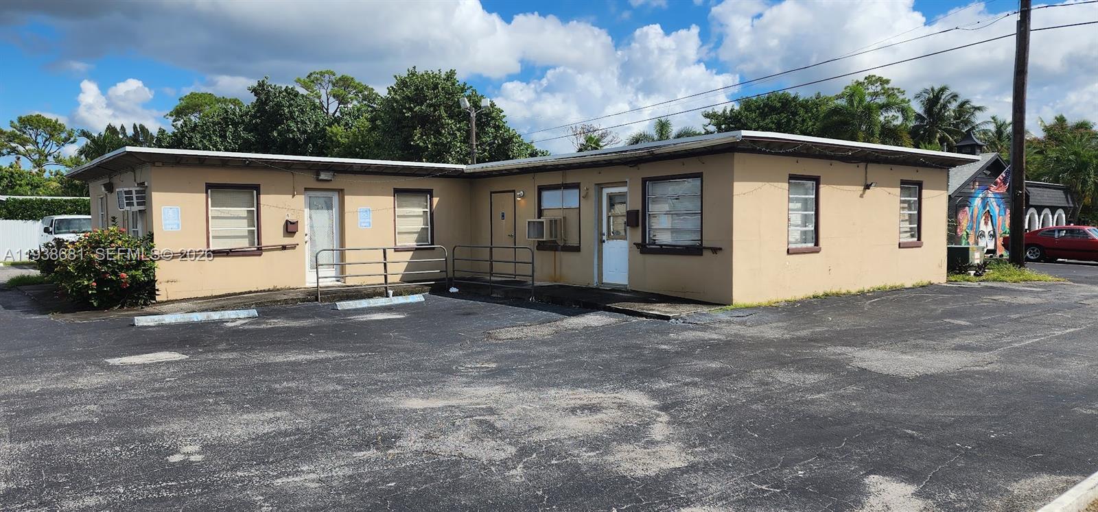 See details / sq. ft. $ 2026-01-05 0 Photo