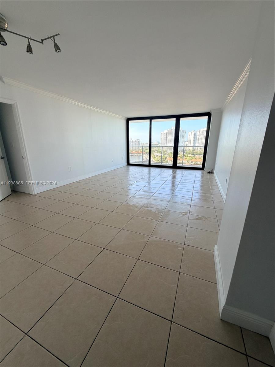 Photo of 3701 Country Club Dr  #1901, Aventura, Florida, 33180 - 