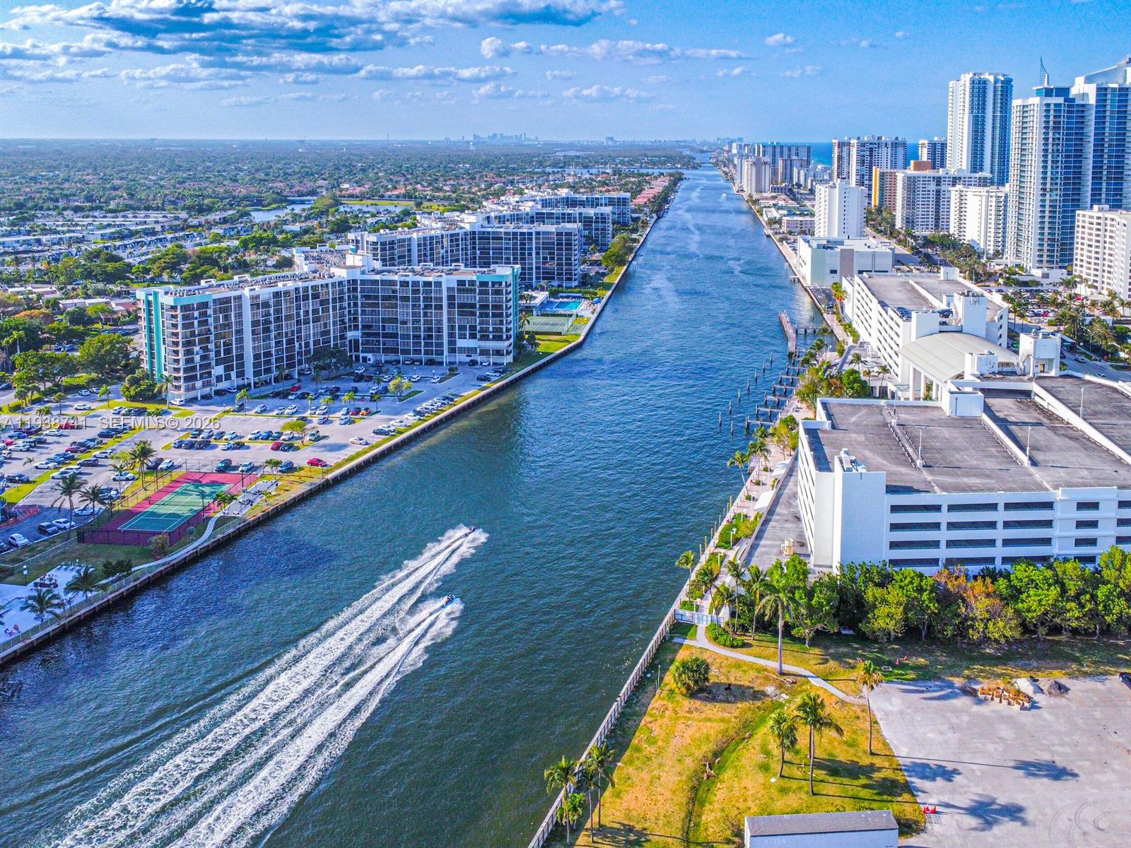 Photo of 3800 Ocean Dr  #817, Hollywood, Florida, 33019 - 