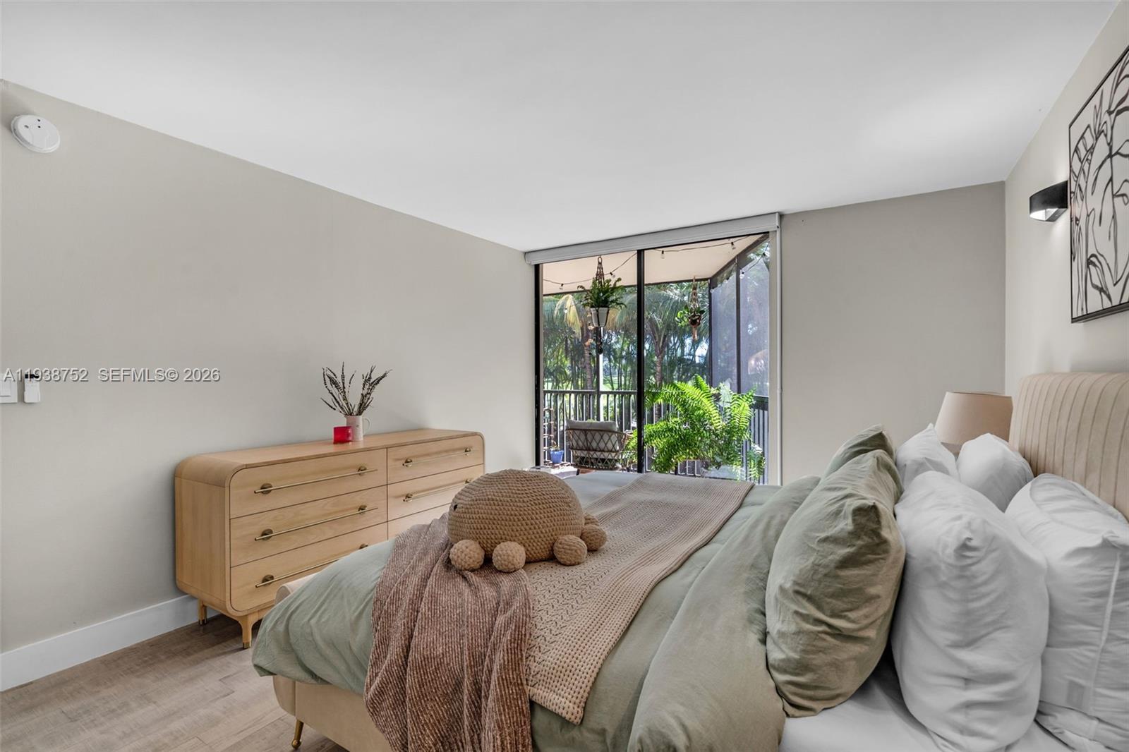 Photo of 20367 Country Club Dr  #L25, Aventura, Florida, 33180 - 