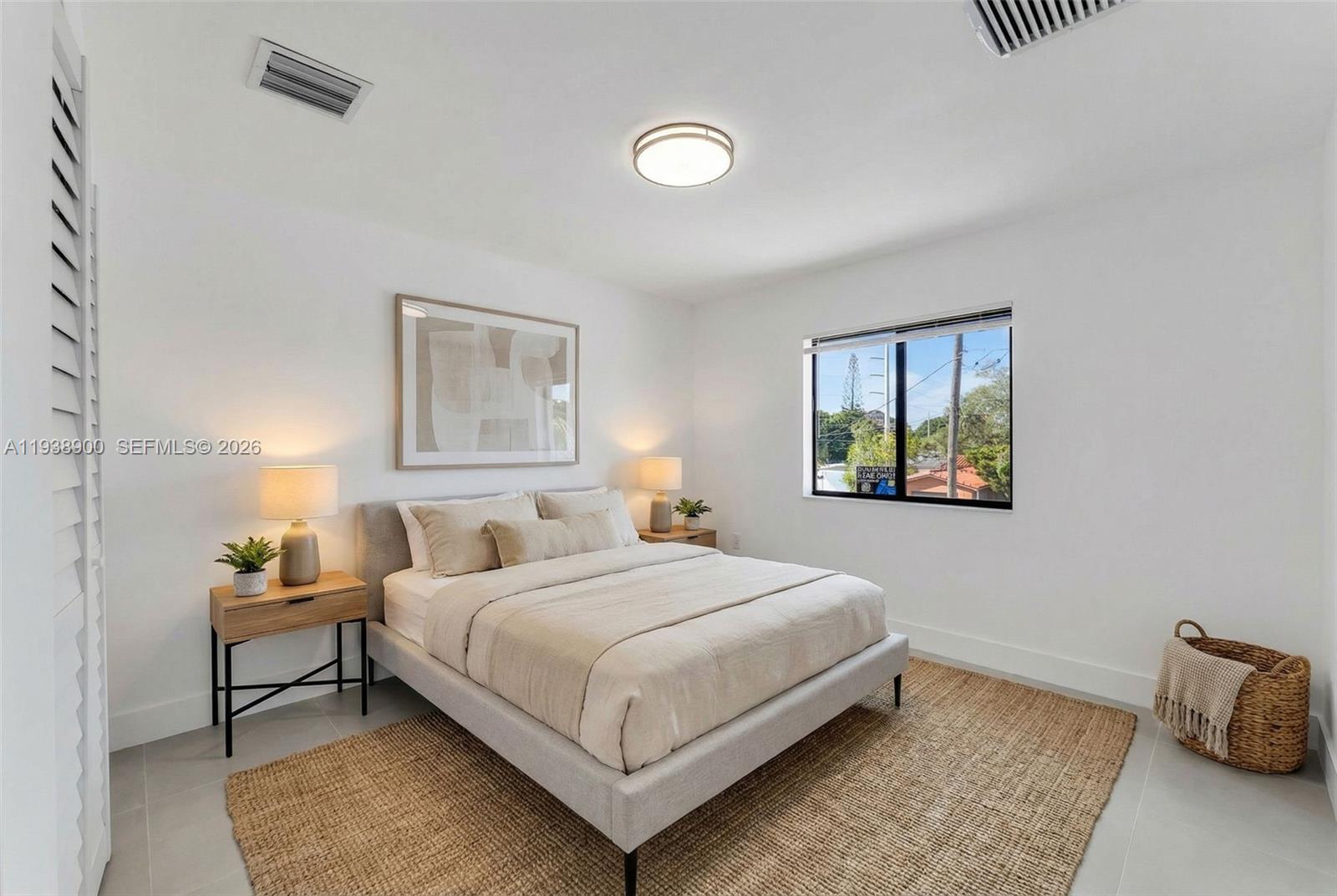   /  0 sq. ft. $ 2026-01-13 0 foto