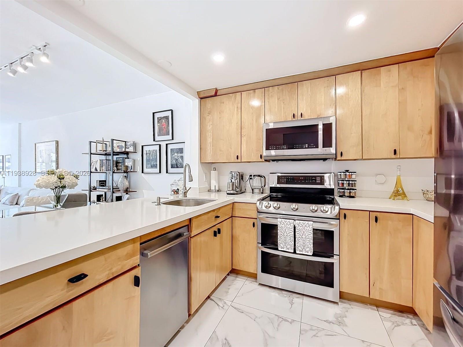 Photo of 1825 Ocean Dr  #PH11, Hallandale Beach, Florida, 33009 - 