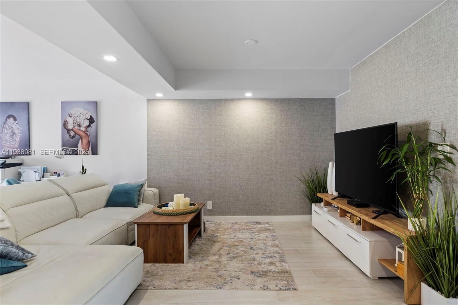 Photo of 918 26th Ave  (918), Hallandale Beach, Florida, 33009 - 