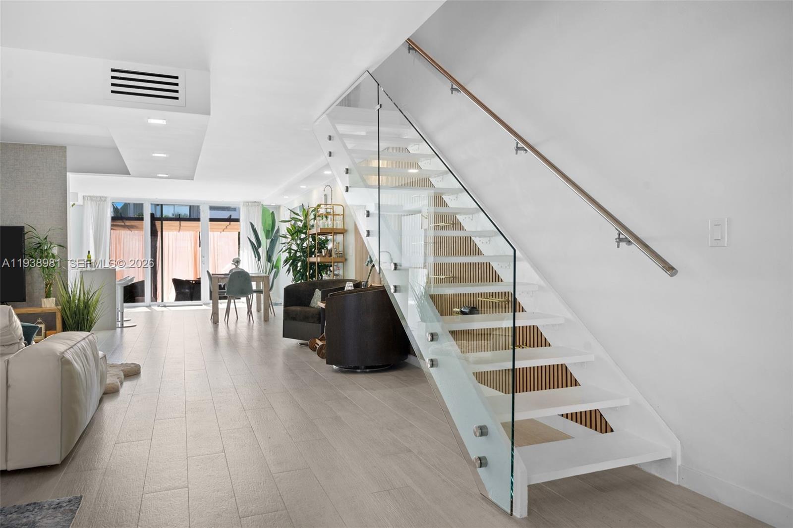 Photo of 918 26th Ave  (918), Hallandale Beach, Florida, 33009 - 