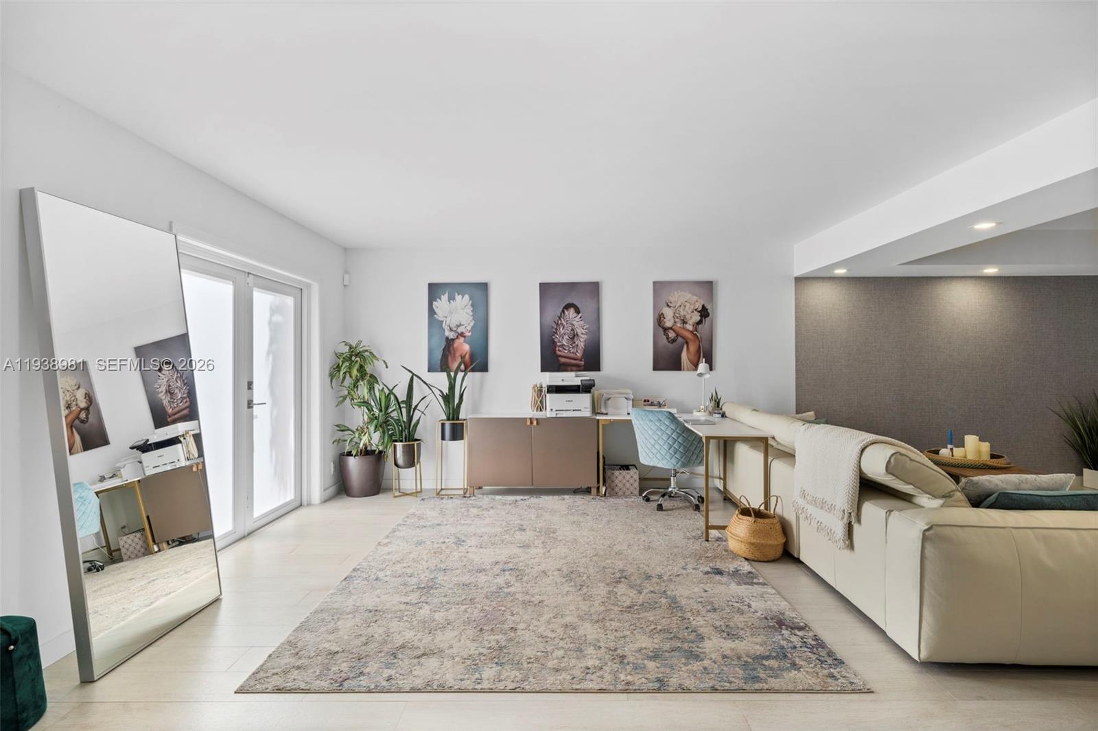 Photo of 918 26th Ave  (918), Hallandale Beach, Florida, 33009 - 