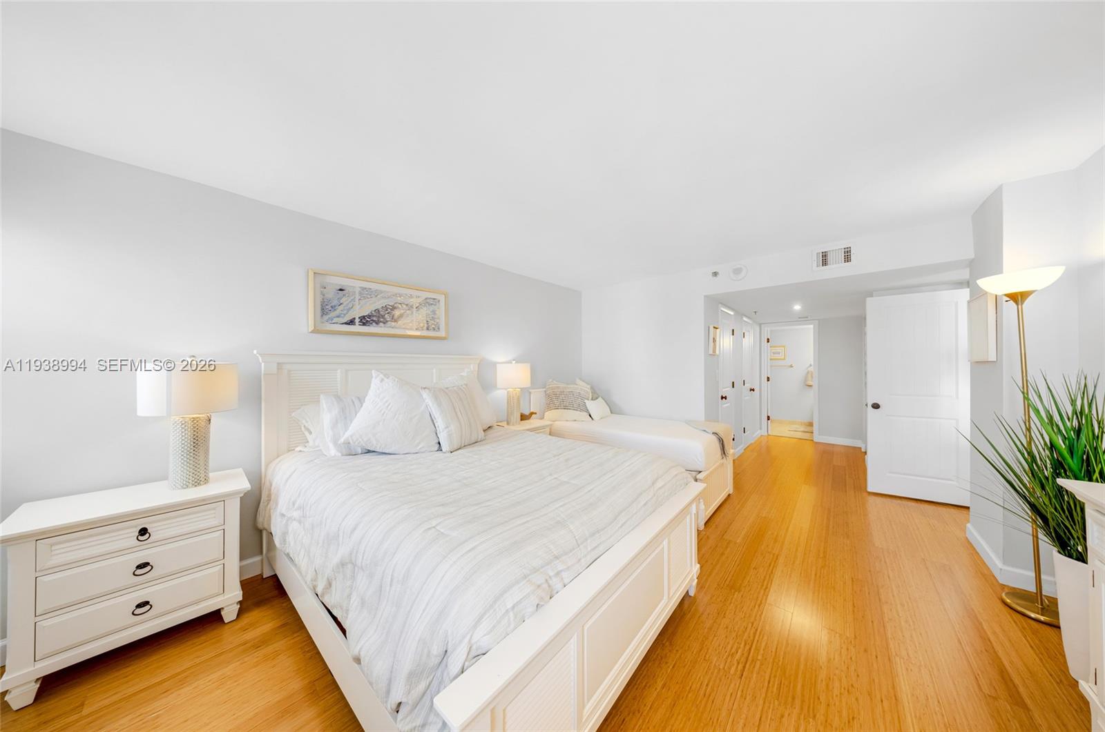 Photo of 1201 Ocean Dr  #1903S, Hollywood, Florida, 33019 - 