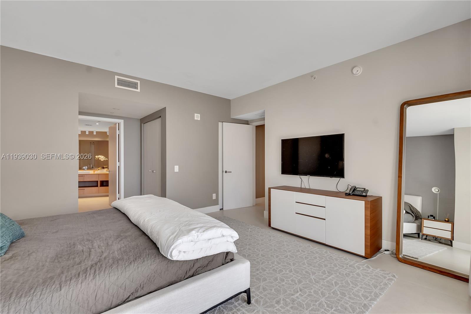 See details 3601 3 / 3 1752 sq. ft. $ 2026-01-05 0 Photo