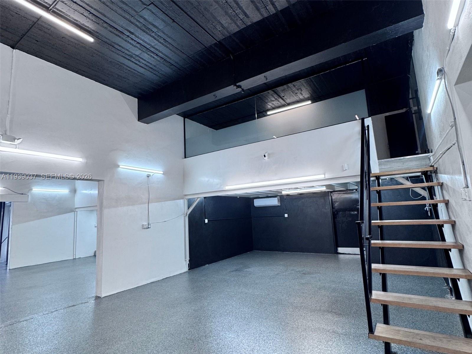   /   sq. ft. $ 2026-01-05 0 Photo