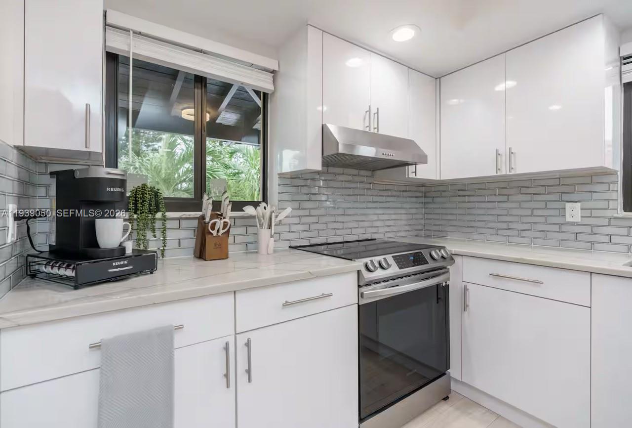 See details / 4461 sq. ft. $ 2026-01-05 0 Photo