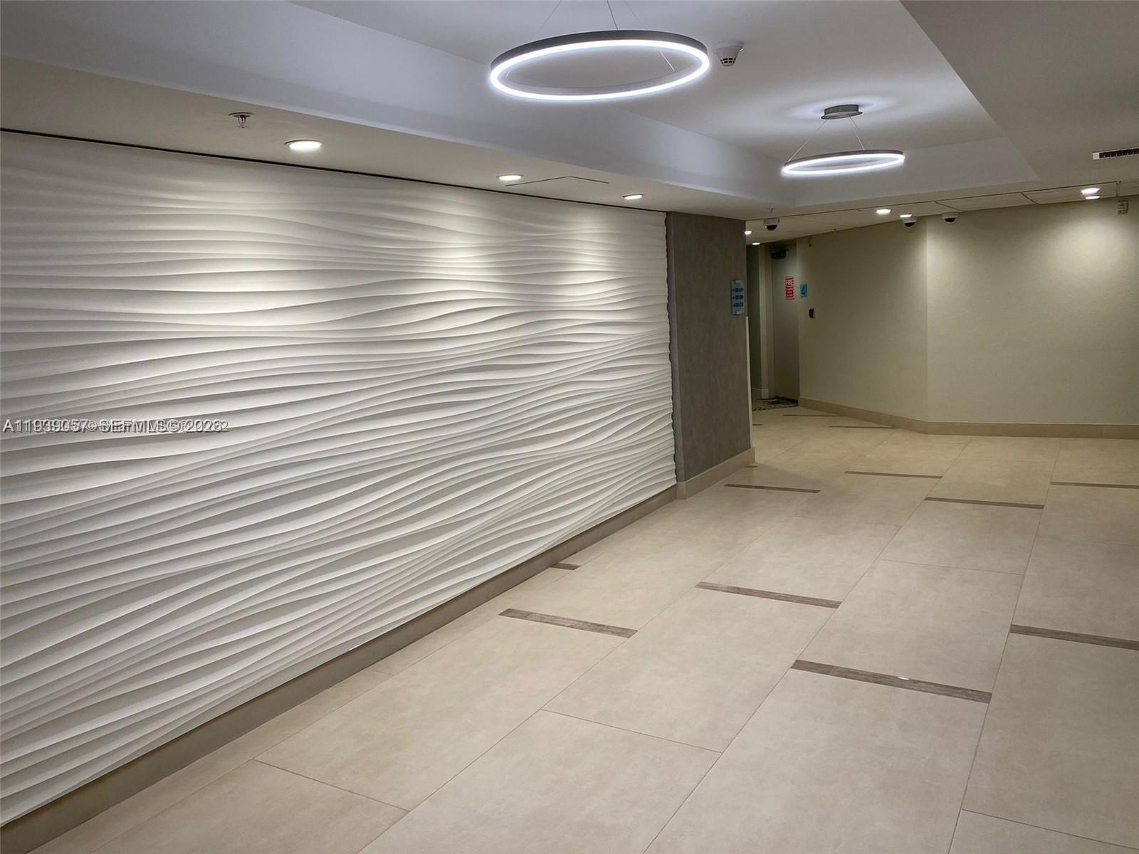 Photo of 3001 Ocean Dr  #1217, Hollywood, Florida, 33019 - 