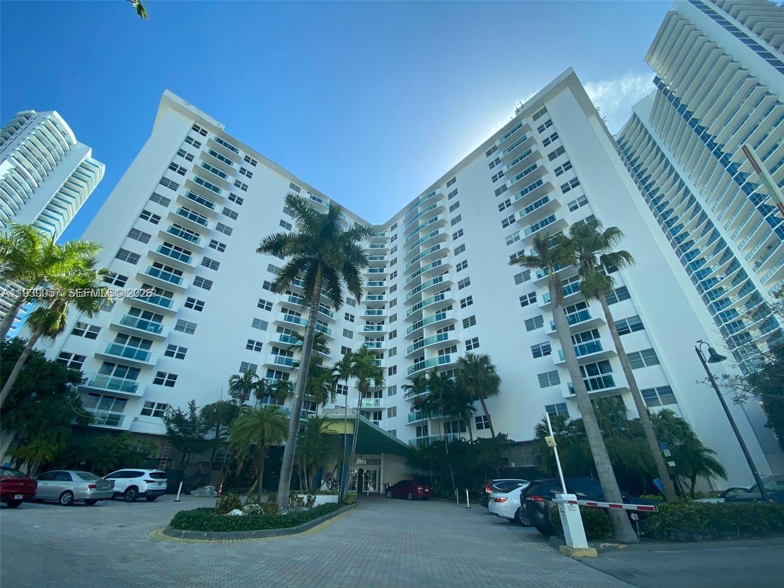 Photo of 3001 Ocean Dr  #1217, Hollywood, Florida, 33019 - 