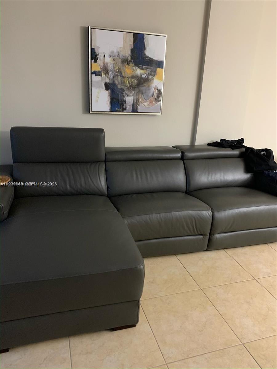 Photo of 3001 Ocean Dr  #1531, Hollywood, Florida, 33019 - 