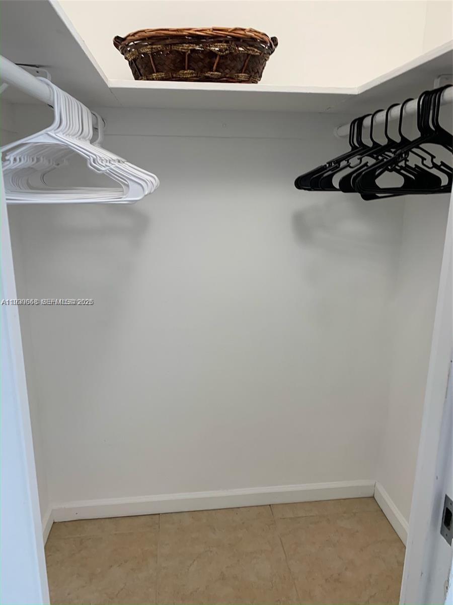 Photo of 3001 Ocean Dr  #1531, Hollywood, Florida, 33019 - 