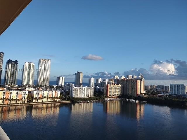 2101 2 / 2 1396 sq. ft. $ 2026-01-05 0 Photo