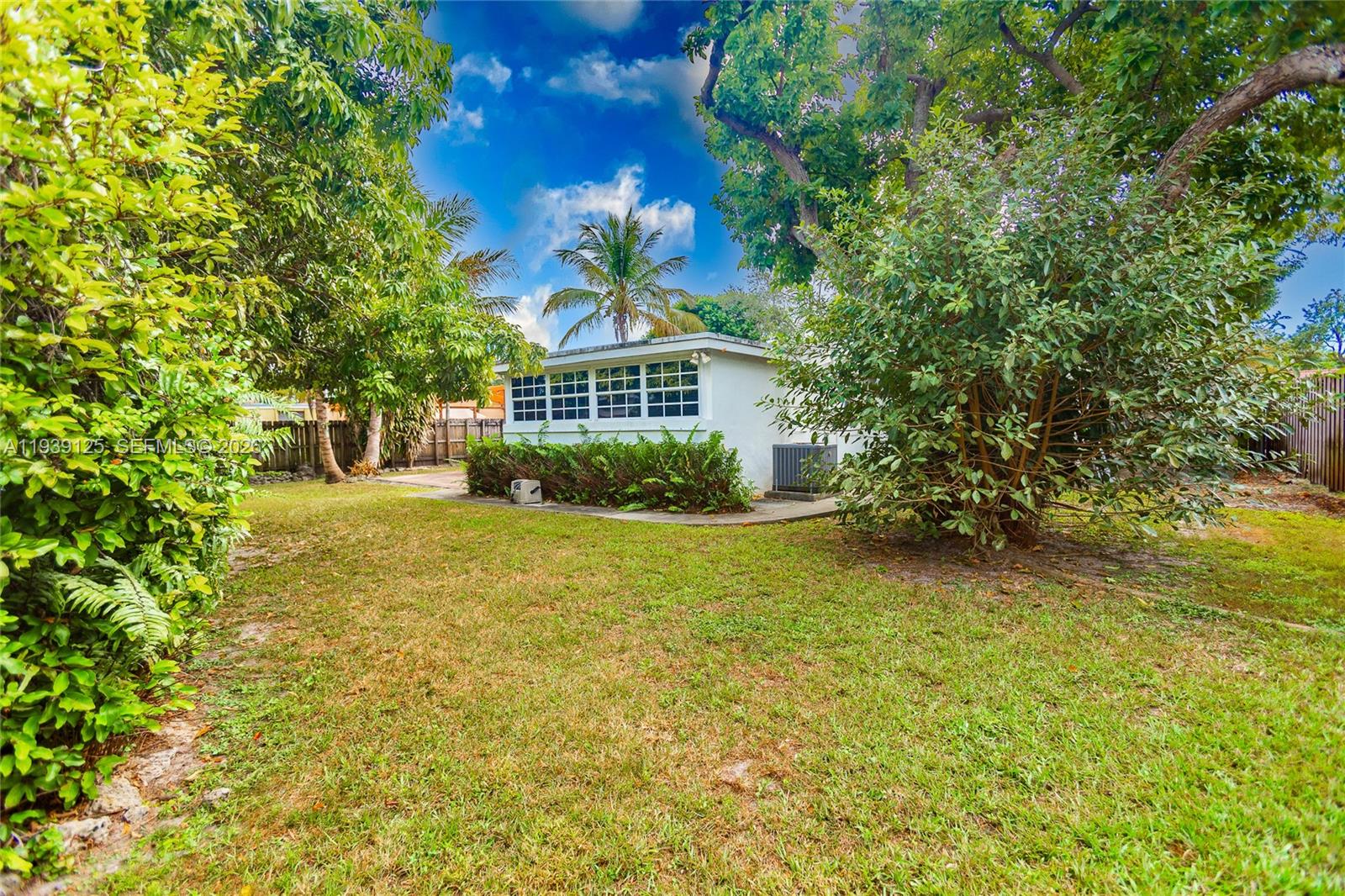 6765 3 / 1 1066 sq. ft. $ 2026-01-08 0 Photo