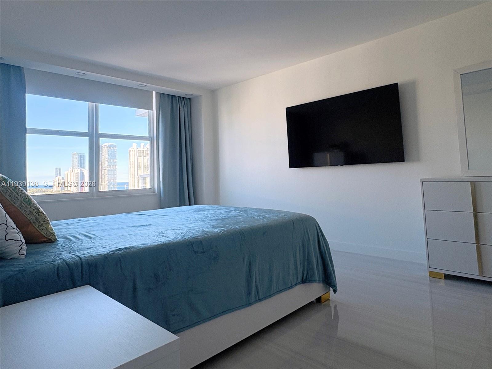 See details 2205 1 / 2 938 sq. ft. $ 2026-01-05 0 Photo