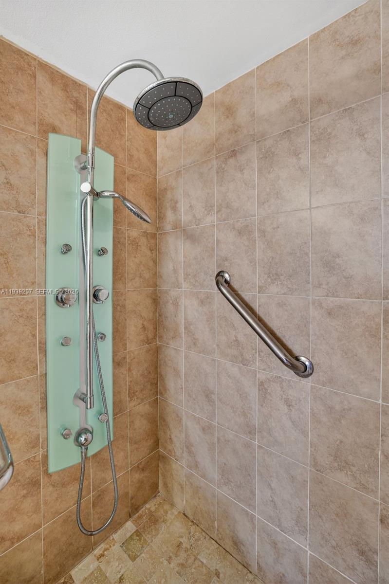 Photo of 600 Three Islands Blvd #1008, Hallandale Beach, Florida, 33009 -